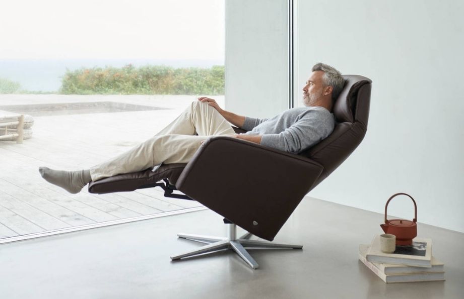 newshome921x595_(1) The Most Comfortable Stressless #recliner #support #backpain #office #chair #work #luxury #stressless #support #home #interior #design #furniture #middleeast #lazyboy #bedroom #moder #support #dining #diningroom #table #diningtable