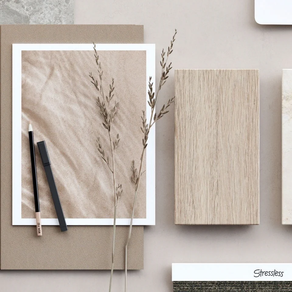 Wood_moodBoard960x960 The Most Comfortable Stressless Close-up of Stressless wood material, showcasing its rich grain and elegant finish.